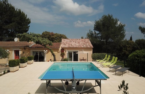 Orgon Villa | Villa Neuve Piscine