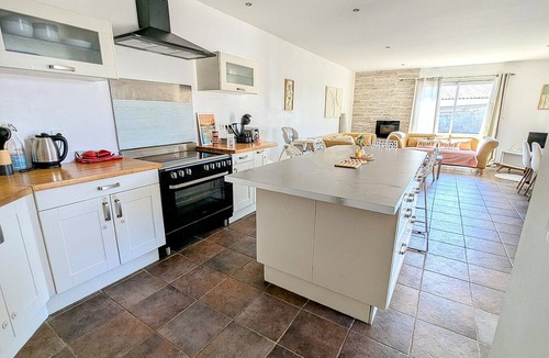 Prat-de-Cest Villa | Villa "Nid Douillet" 5 minutes from Narbonne/Peyriac de Mer, pets welcome!