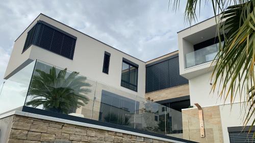 Okrug Gornji Apartment | Villa Night Pearl