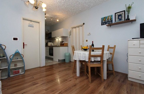 Rovinj Apartment | VILLA NIKOLA One-Bedroom Apartment with Terrace (Sanja)
