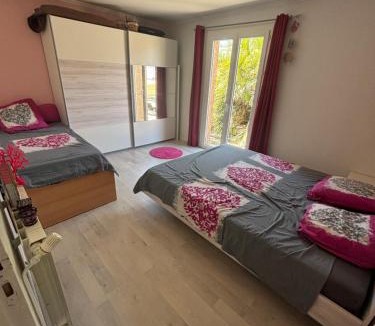 Nizas Villa | Villa Nizas Enchantée