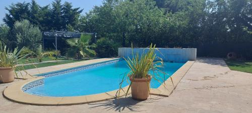 Nizas Villa | Villa Nizas Enchantée