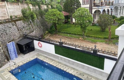Cipanas Villa | Villa No. CC7-24 - Deluxe villa four bedrooms -Private pool mountain view