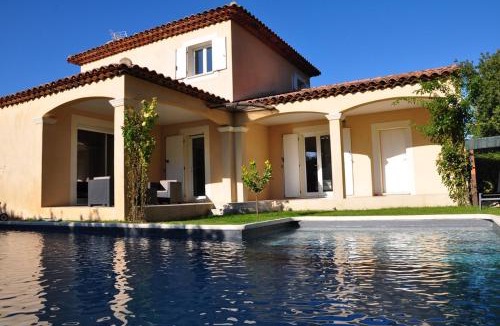 Pertuis Villa | Villa Noa Pertuis