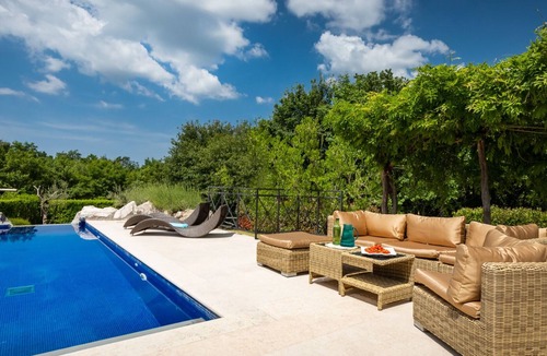 Sveti Bartol Villa | Villa Nonna Lucia by Villas Guide