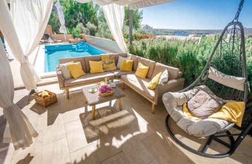 Cove Makarac (Milna) House | Villa NONO Jure - Private Pool & Jacuzzi, Milna Brač