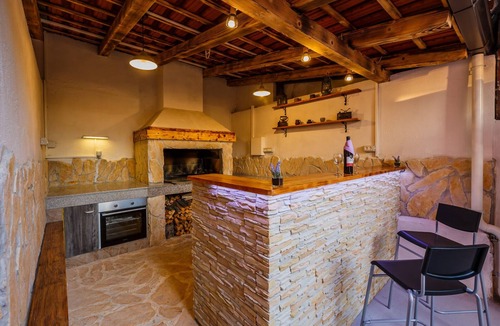 Businci Villa | Villa Nora(heated pool and air con. in every room) island Ciovo Trogir