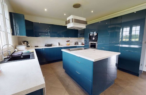 Saint-Christophe-sur-Conde Villa | Villa Normandie for 15 people with Jacuzzi
