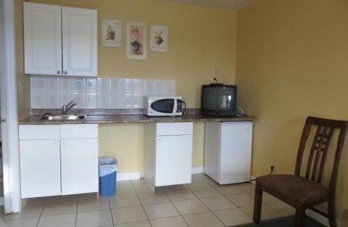Wasaga Beach Hotel | Villa Nova Motel