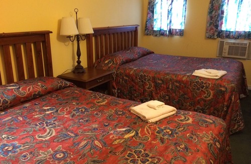 Wasaga Beach Hotel | Villa Nova Motel Resort