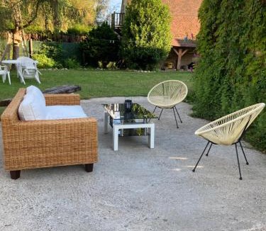 Saint-Pierre-d'Autils Bed & Breakfast | Villa Nymphea