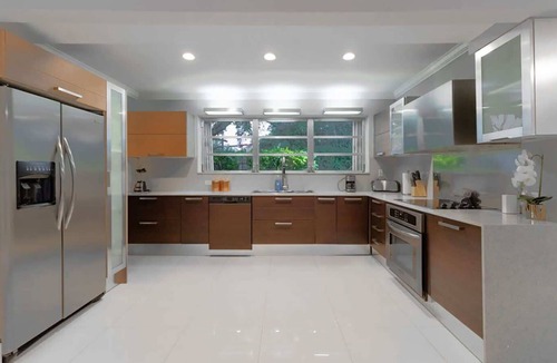 Golden Glades House | Villa Oahu | Basketball | Fire Pit | Mini Golf