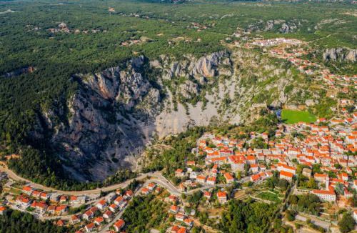 Prolozac Villa | Villa Oasis of peace by Interhome
