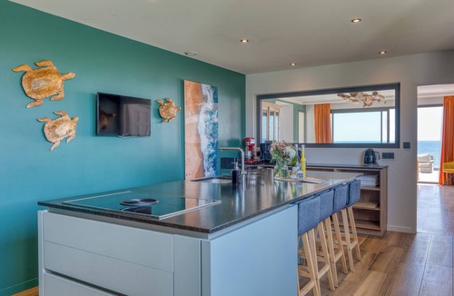 Bretignolles-sur-Mer Villa | Villa Océans: Oceanfront, Pool, Spa, Sleeps 15 in Bretignolles sur Mer