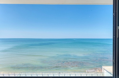 Bretignolles-sur-Mer Villa | Villa Océans: Oceanfront, Pool, Spa, Sleeps 15 in Bretignolles sur Mer