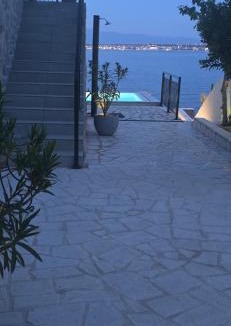 Kali Apartment | Villa Ocean View of Kali - Erste Meerreihe mit beheizbarem Pool