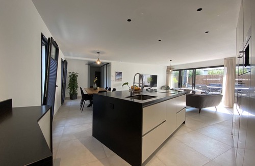 Combrit Villa | VILLA OCEAN ZEN