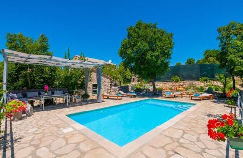 Zmijavci House | Villa Ognjištar Private Pool Quiet Location Makarska Riviera Hinterland