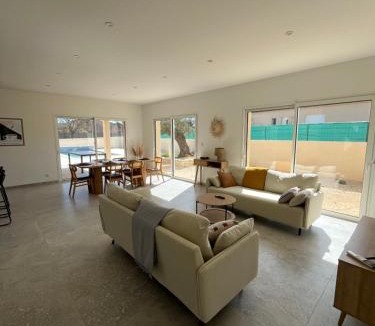 Saint-Remeze House | Villa Oléa avec piscine privée et proche des Gorges de l'Ardèche