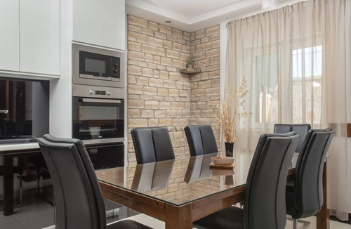 Prolozac Villa | Villa Old House - Makarska by Villas Guide