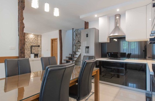 Prolozac Villa | Villa Old House with Pool, Jacuzzi