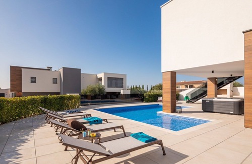 Vodnjan Villa | Villa Old Olive Quarta with Pool