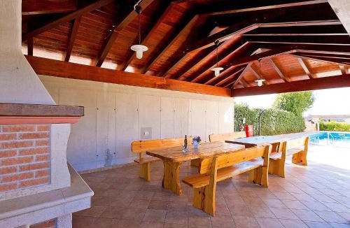 Jakovici Villa | Villa Old School House by Interhome