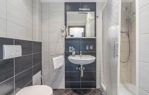Jakovici Villa | Villa Old School House
