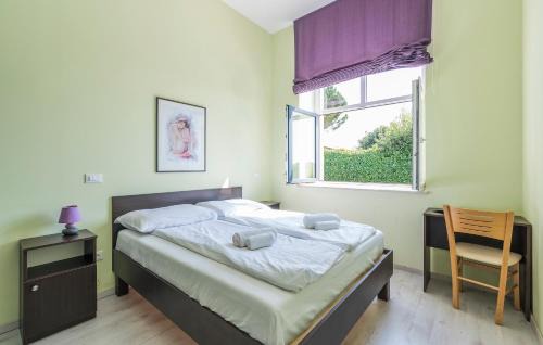 Jakovici Villa | Villa Old School House
