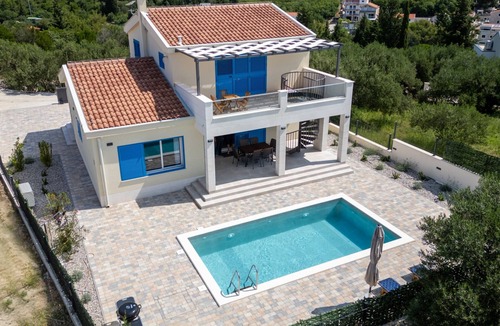 Kremena Villa | Villa Olea by Villas Guide