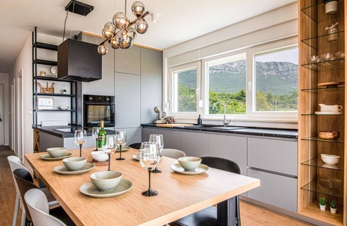 Kastel Sucurac House | Villa Olea- pool, grill, near Split airport