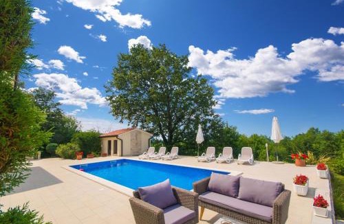 Boljevici House | Villa Olifi, a peaceful villa surrounded by nature