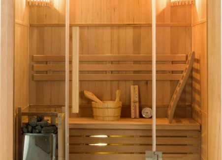 Langlade Villa | VILLA OLIVA JACUZZI SAUNA BILLARD PISCINE chauffée