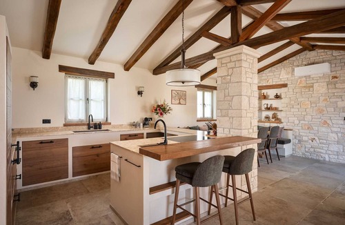 Vabriga Villa | Villa Olive View – Your Exclusive Retreat