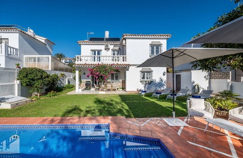 Marbella City Centre Ski Chalet | Villa Olivo Family House