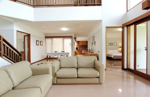 Sukajadi Villa | Villa Oma Elly