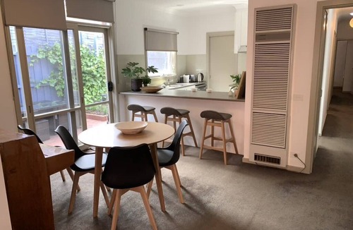 Newtown Villa | Villa on Clarke, Newtown