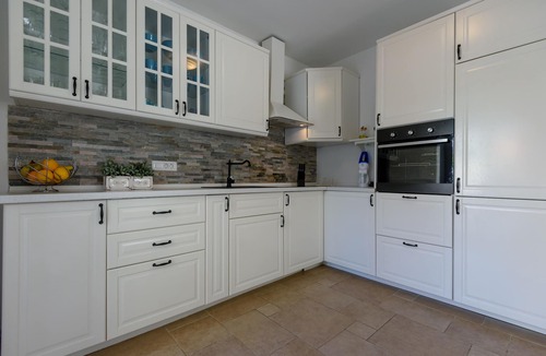 Ist Villa | Villa on island for 8 people next to the crystal see
