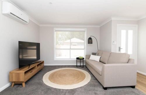 Bletchington House | Villa on Matthews - Modern & Cosy, Escape for 2