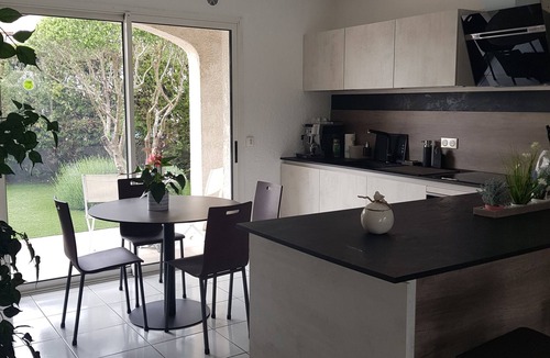 Montferrier-sur-Lez Villa | VILLA ON ONE LEVEL IN PEACE WITH LARGE POOL