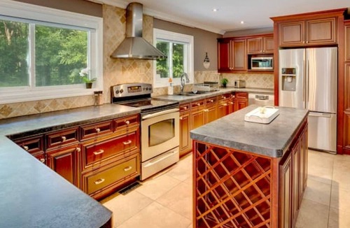 Mount Pleasant Villa | Villa on the Hill