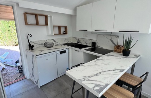 Baillargues Villa | VILLA ON THE MASSANE GOLF ESTATE