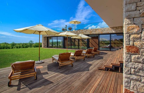 Porec Villa | Villa Opulence with Pool