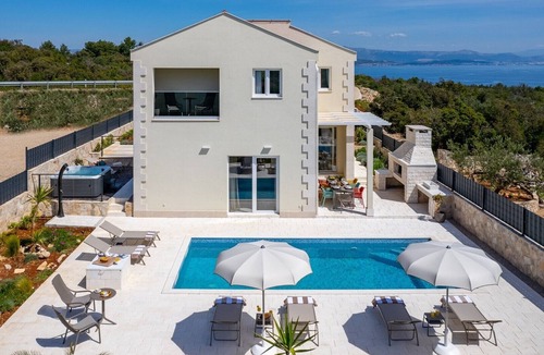 Grohote Villa | Villa Ora with Heated pool, Whirlpool, 4 bedrooms