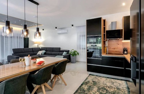 Srinjine Villa | Villa Oriolus