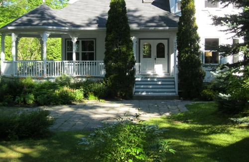 Ste Petronille House | Villa Orléans, nature et culture pour vos vacances au Québec