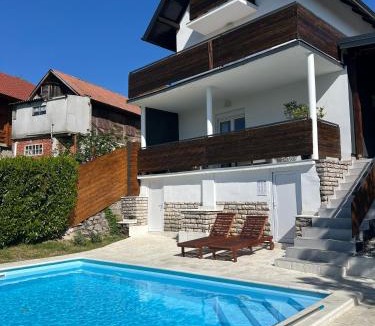 Kraljevec Sesvetski Villa | Villa Otto - Private Pool & Garden