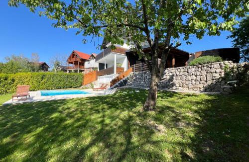 Kraljevec Sesvetski Villa | Villa Otto - Private Pool & Garden
