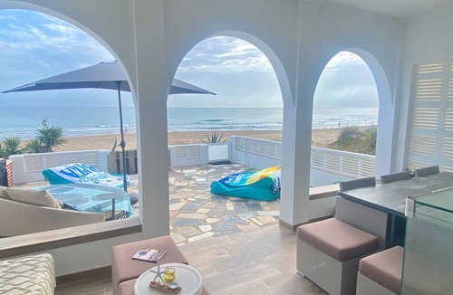 Les Deveses House | Villa 'Paco Denia Casa En La Playa' with Sea View, Private Terrace and Wi-Fi