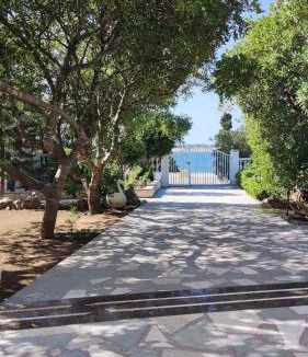 Povljana Villa | Villa Pagar - with hydromassage pool, pets friendly